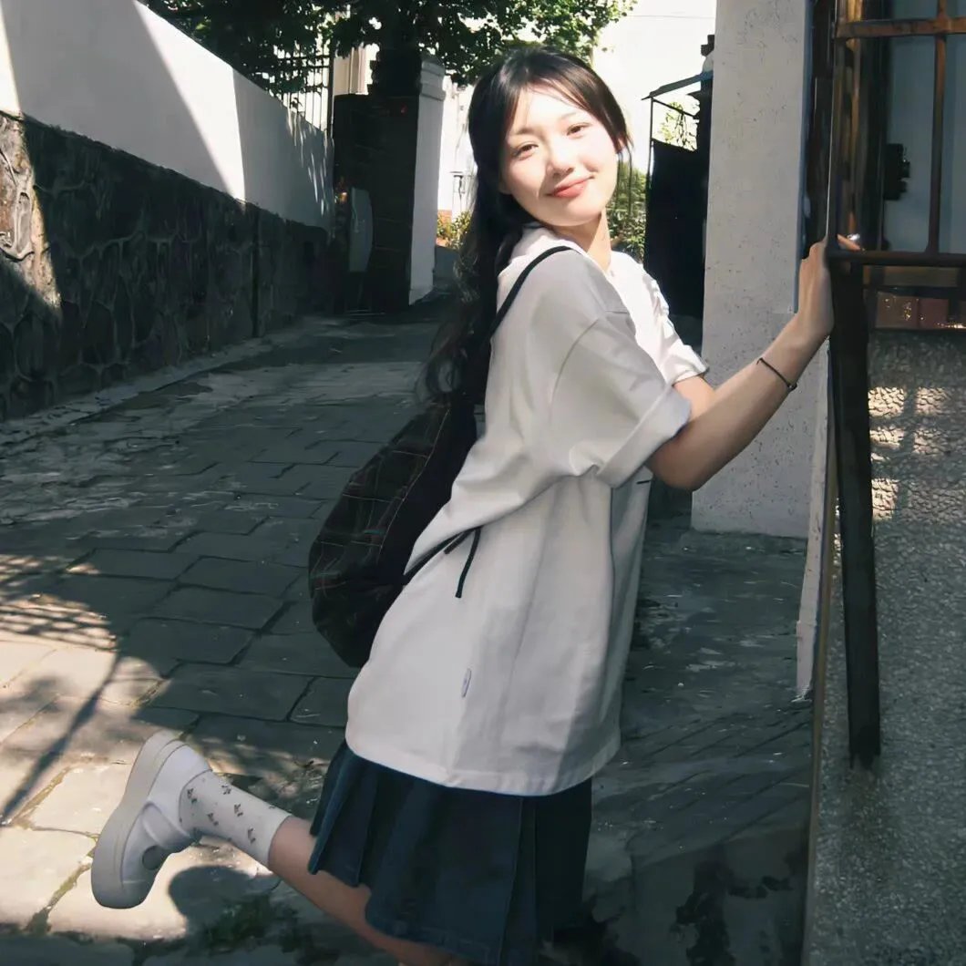 二龙湖村暖花开2 海报